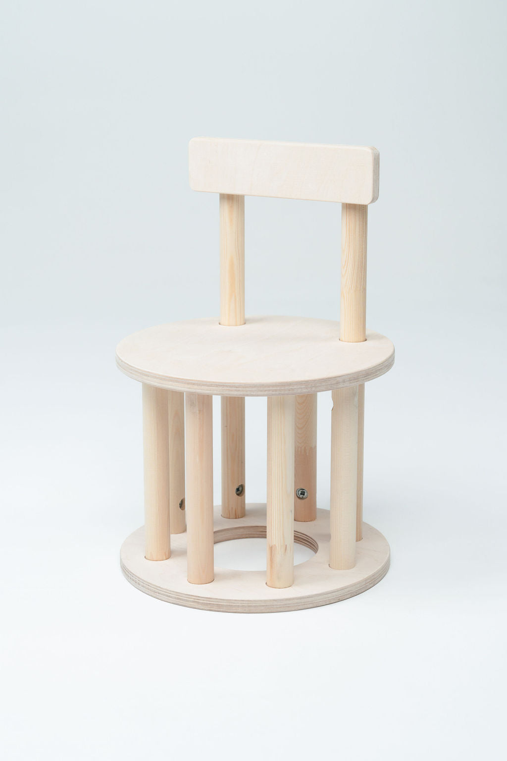 Montessori apvali kėdė vaikams natūrali mediena