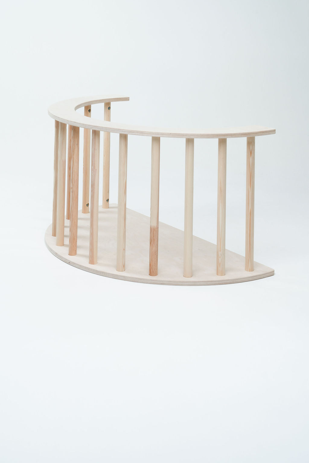 Montessori stalas apvalus žaidimams kūrybai